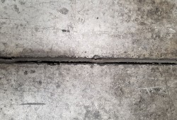 Sello de poliuretano en mal estado. Sello de poliuretano en mal estado PSI